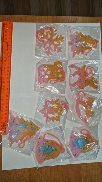 Елочные игрушки из эпоксидной смолы