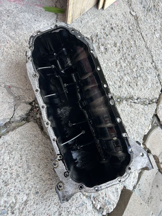 Продам поддон на Т4 2,4 d