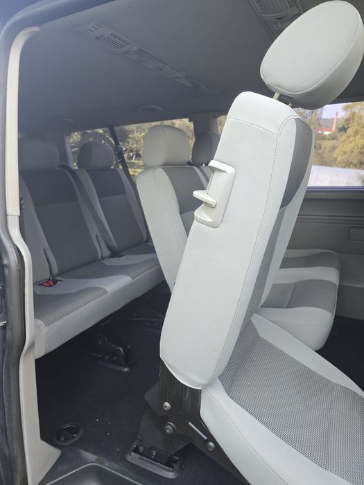 Vând Volkswagen Caravelle .Tracțiune integrala  4×4