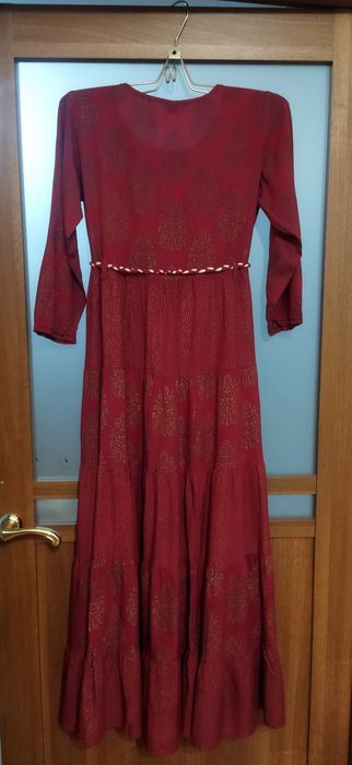 Вечерние женские платья