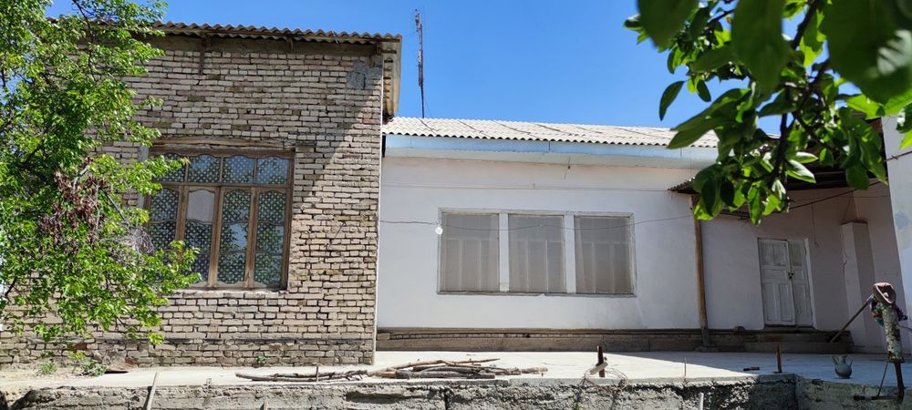 Барча кулайликларга эга ховли тез ва арзон сотилади.