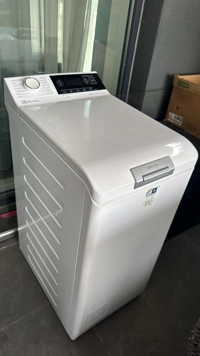 Mașina de spălat Electrolux 700.. Pentru piese