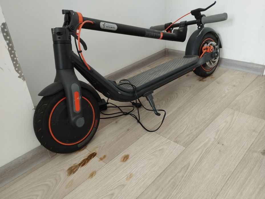 Электросамокат Ninebot KickScooter F40