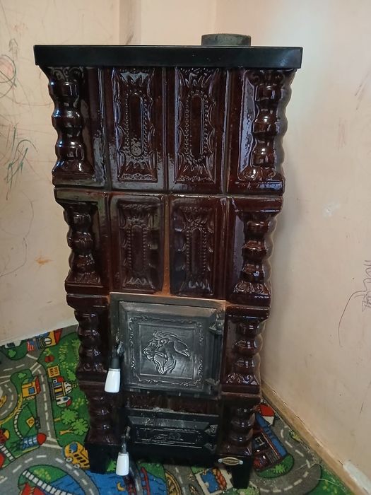 Sobă teracotă cu plită