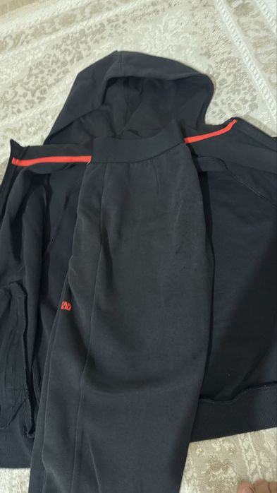 продам двойку от адидас оригинальный