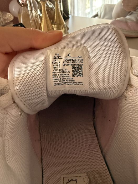 Nike Air Jordan 1 Mid розови