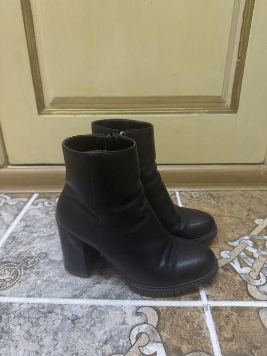 Ботильоны и штаны женские