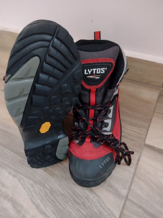 Туристически обувки Litos 37 номер
