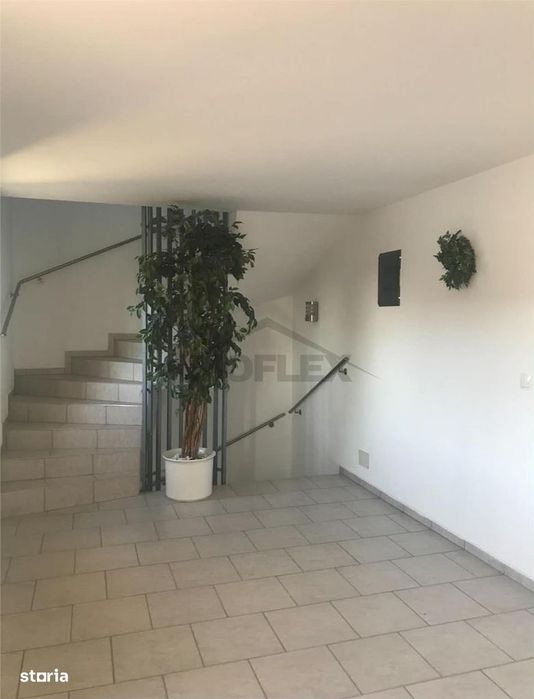 EXCLUSIVITATE ! Casa pe 3 etaje de vanzare in Cenad la pret de apartam