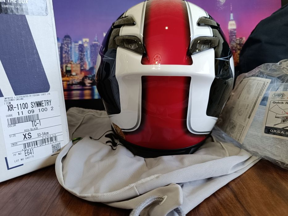 Мото шлем от японского бренда SHOEI XR  1100