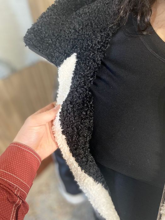 Продается шуба двусторонняя б/у