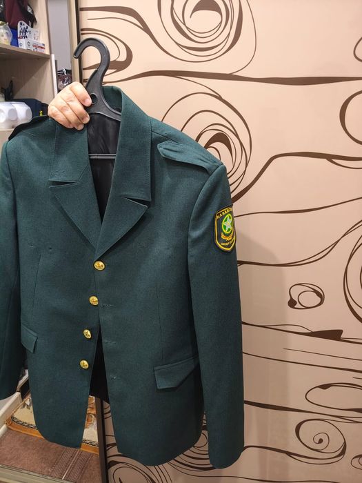 Продам военный костюм.