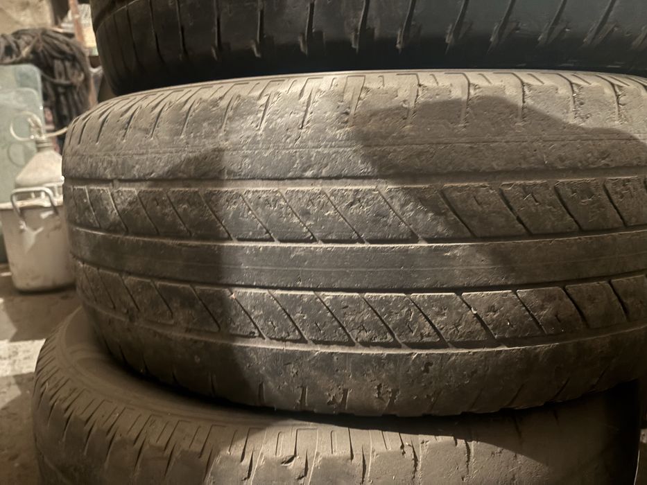 Продам резину good year wrangler r17