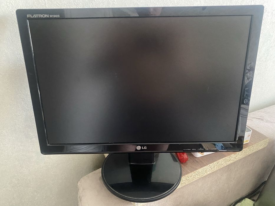 Монитор LG FLATRON W1942S