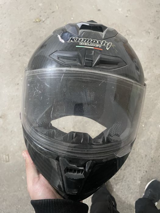 Мото шлем в хорошем состоянии