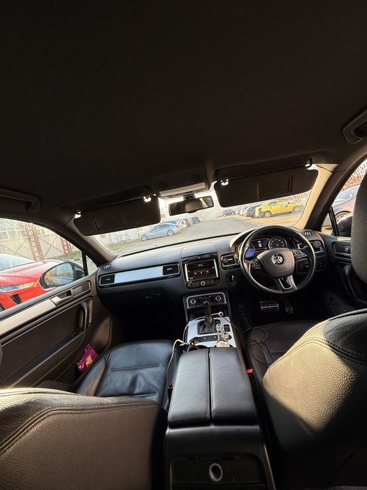 Dezmembrez Vw Touareg 7p 3.0 CRCA