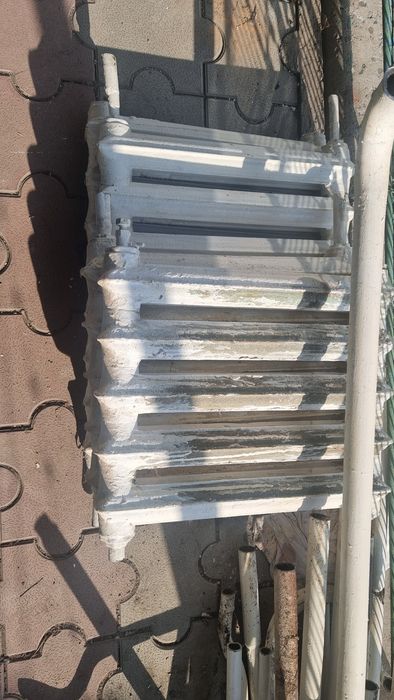 Радиатор чугунный