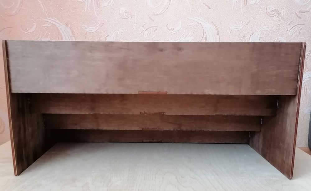 Этажерка для сладостей в кофейнях