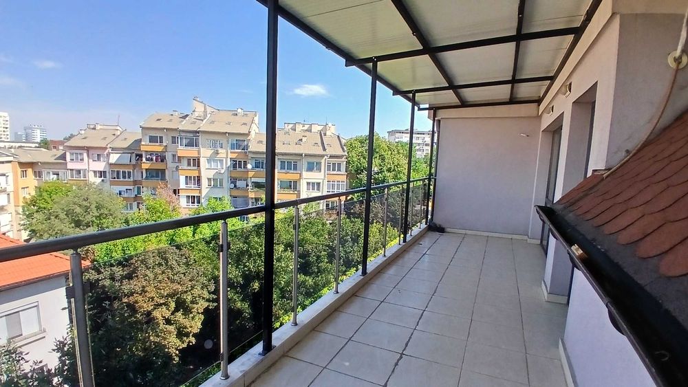 Дава се под наем Двустаен апартамент в Плевен, Широк център - 62 кв.м за 357 € - Снимка #1