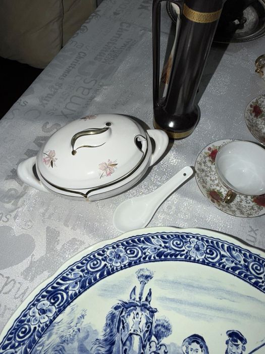 Белгийски порцелан,сервизи