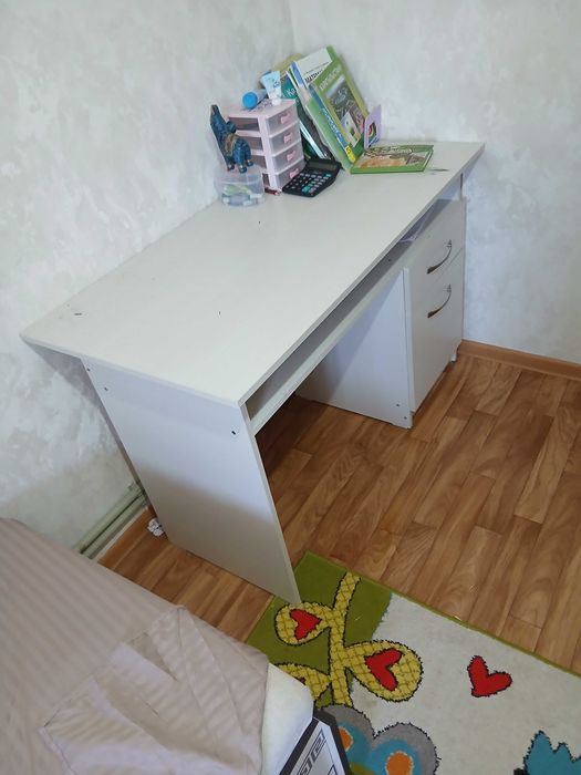 Детский кроват с партой