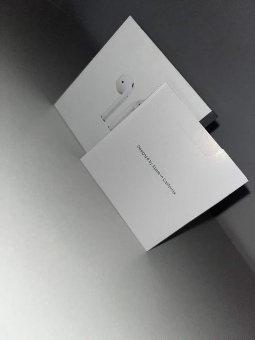 Airpods 2 casti.