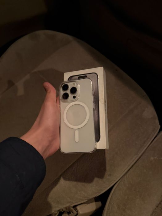 Айфон 15 про хорошом состояние