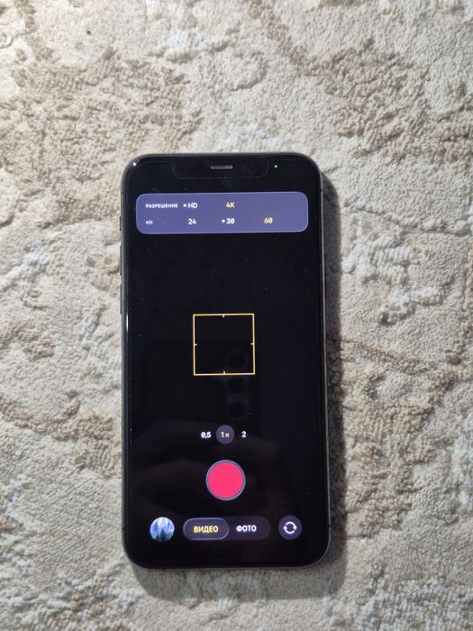 Iphone 11 pro В хорошем состояние.