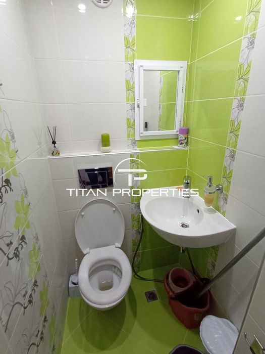 Тристаен панелен апартамент в ж.к Славейков