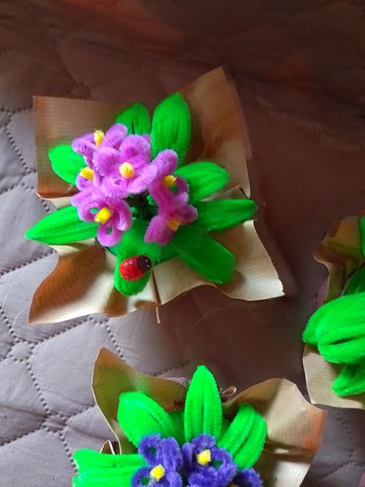 Цветя ръчна изработка