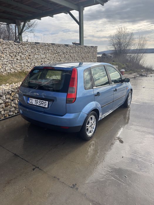 Dezmembrez ford fiesta 1.3 benzina+gpl