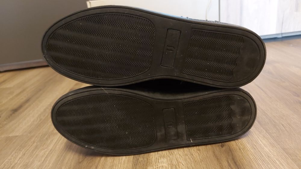 Дамски кецове TRUSSARDI