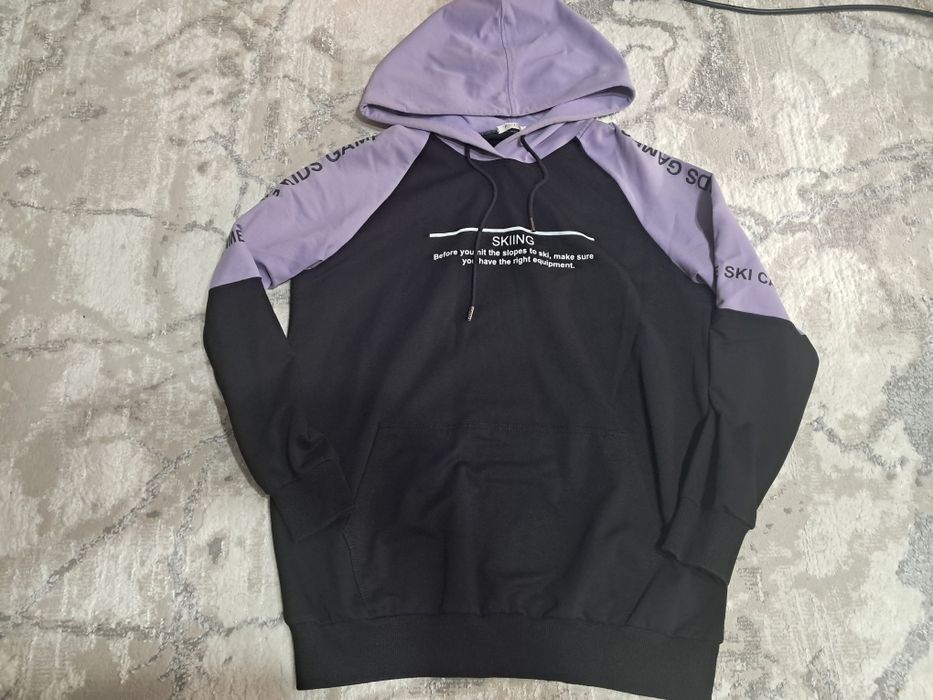 Продам свитшот 50-52 размер.