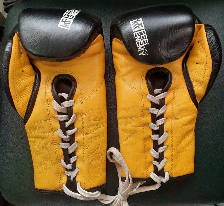 БОКСОВИ Ръкавици 2 БР