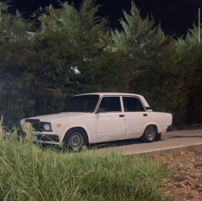 Vaz 2107 Sotiladi