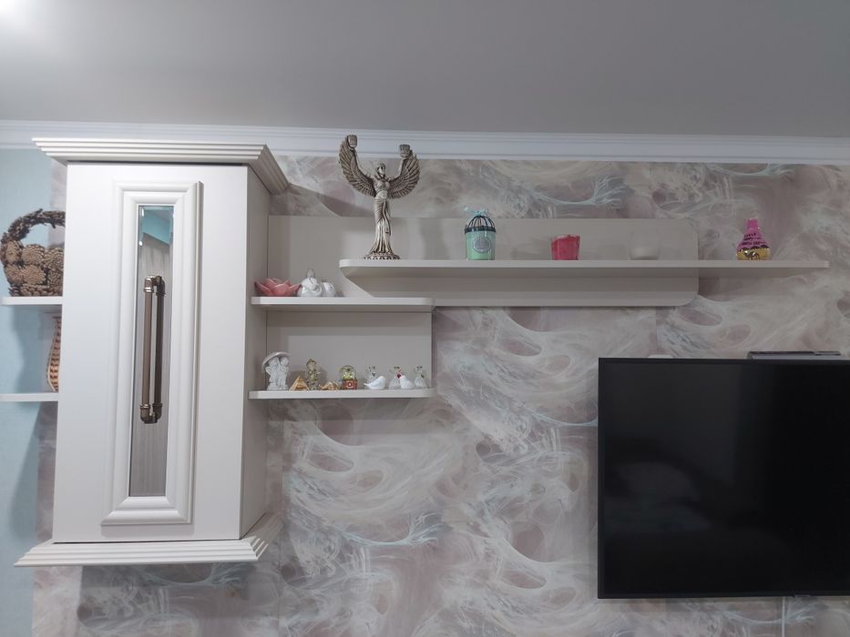 СРОЧНО‼️Продам горку для гостинной.