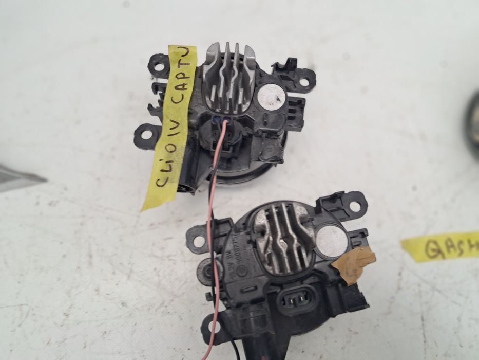 Халоген Renault Clio 4 Captur Dacia Duster Jogger Nissan Qashqai