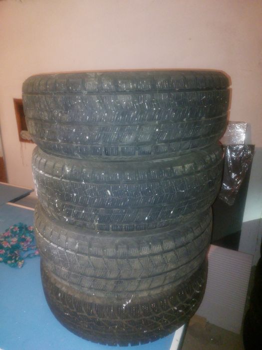 Шина комлект R17