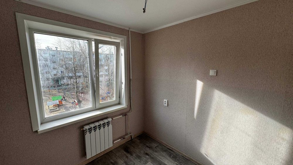 Продам 3-х комнатную квартиру в районе КЖБИ