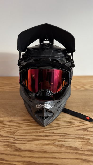 Casca MTB TLD D4 Carbon + Oakley Airbrake MX