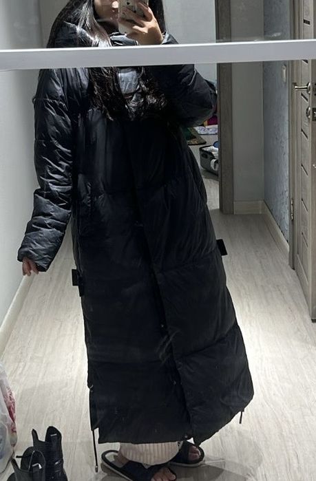 Куртка длинная.