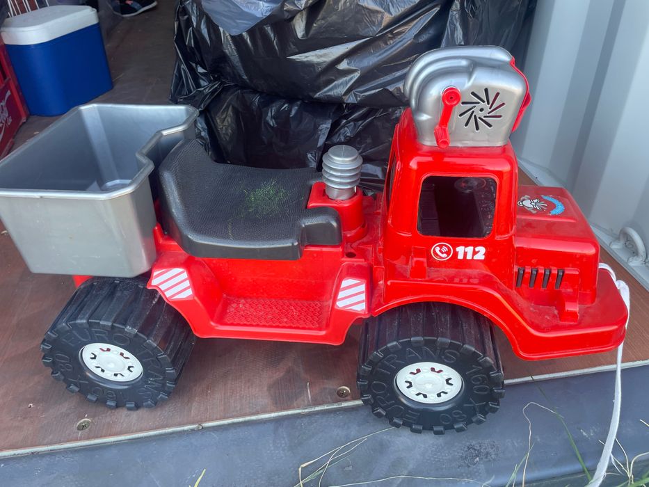 Детска пожарна кола за каране и бутане