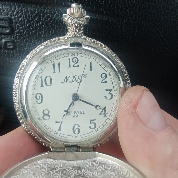 Продам часы эпохи СССР