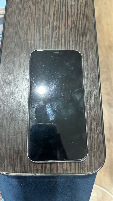 Iphone 11, продам