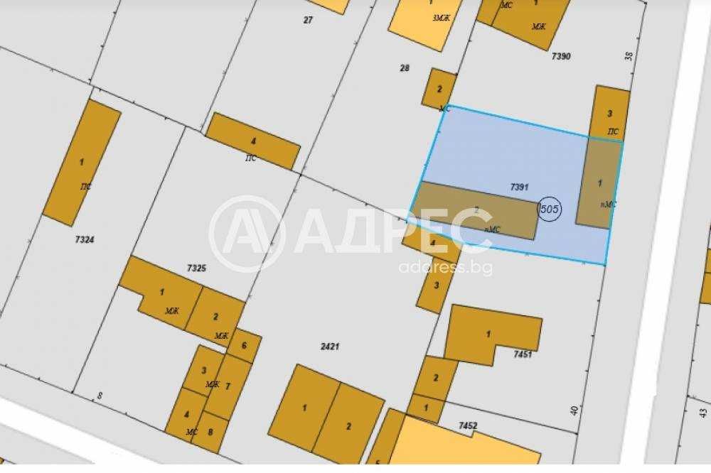 Самостоятелен парцел в регулация в кв. "Добровски"!