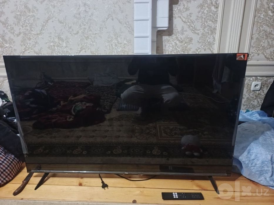 Televizor Tcl 4k Hd 55 talik