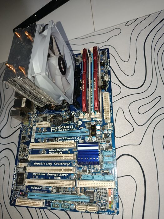 Продаю комплект на i5 750