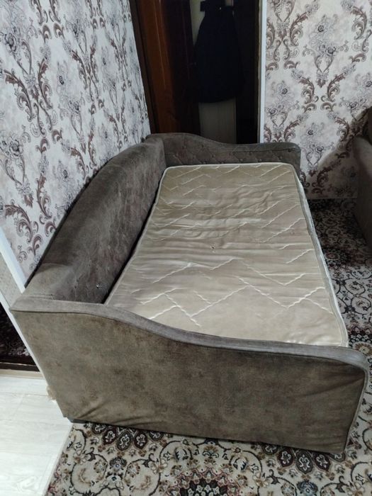 Отдам Даром , бесплатно . Диван самовывоз