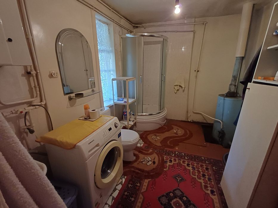 Продоется дом 4.3 сотых .