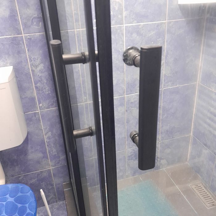 Cabină de duș cu geam fumuriu